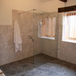 Goshawk Barn Main Bathroom