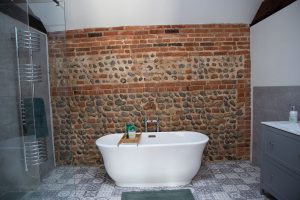 Goshawk Barn bathroom