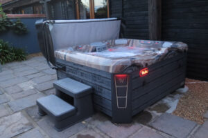 Goshawk Barn Hot Tub