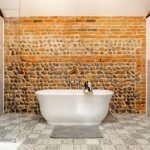 Goshawk Barn - bath
