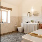 Goshawk Barn - bathroom 1