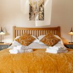 Kestrel Barn - double bed