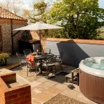 Kestrel Barn - patio