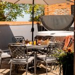 Kestrel Barn - patio table
